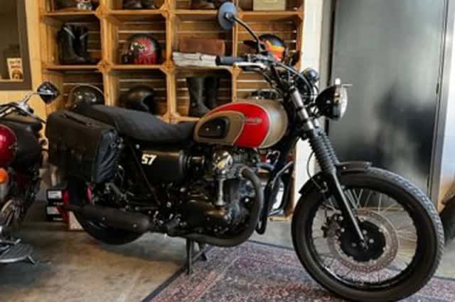 Kawasaki W800 (2014) thumbnail 1