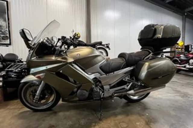 Yamaha FJR1300 (2006) thumbnail 2