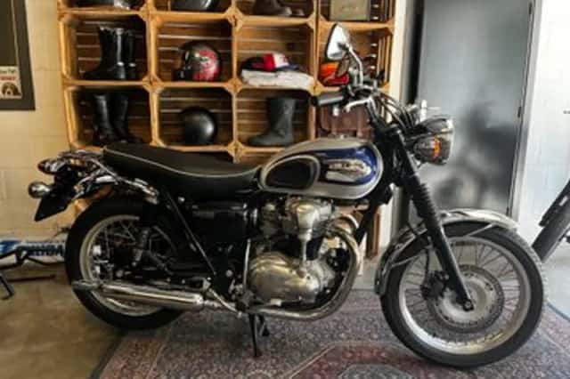 Kawasaki W 650 (2001) thumbnail 3