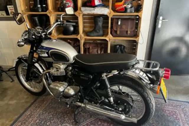 Kawasaki W 650 (2001) thumbnail 4
