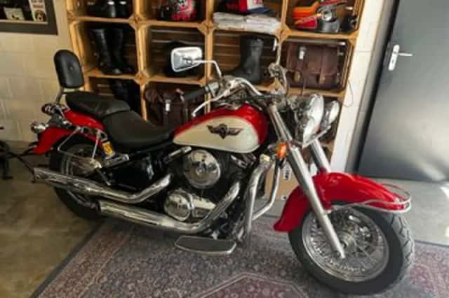 Kawasaki VN 800 Classic (1996) thumbnail 1