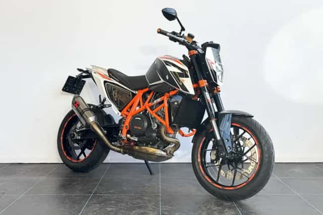 KTM 690 Duke R (2014) thumbnail 1