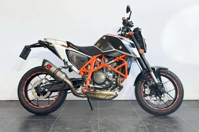 KTM 690 Duke R (2014) thumbnail 2