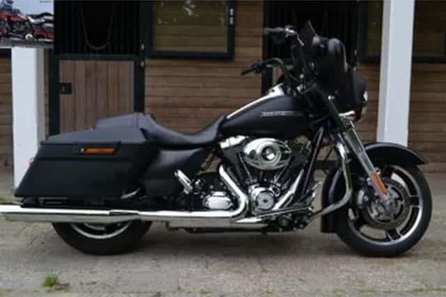 Harley-Davidson Street Glide (2012) thumbnail 1