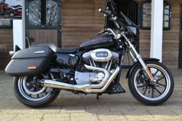 Harley-Davidson Sportster 883L (2011) thumbnail 1