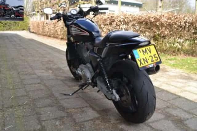 Harley-Davidson Sportster (2009) thumbnail 5