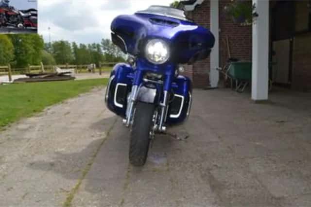 Harley-Davidson Street Glide CVO (2017) thumbnail 5