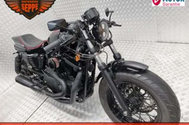 Harley-Davidson Sportster (2014) thumbnail 2