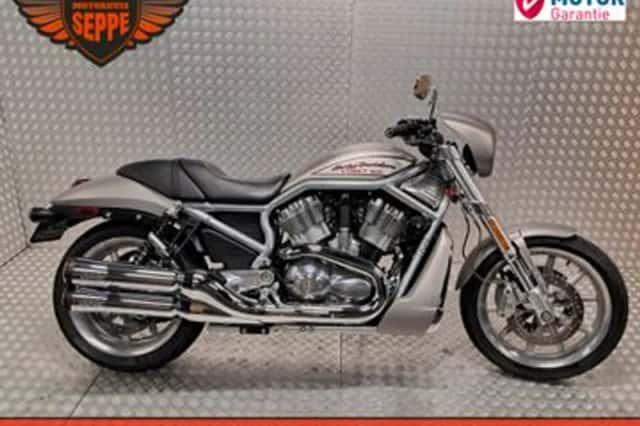 Harley-Davidson V-Rod (2006) thumbnail 1
