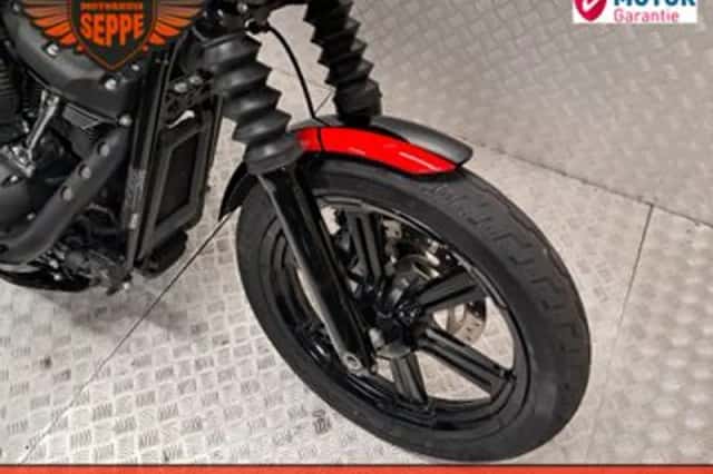 Harley-Davidson Street Bob (2023) thumbnail 4