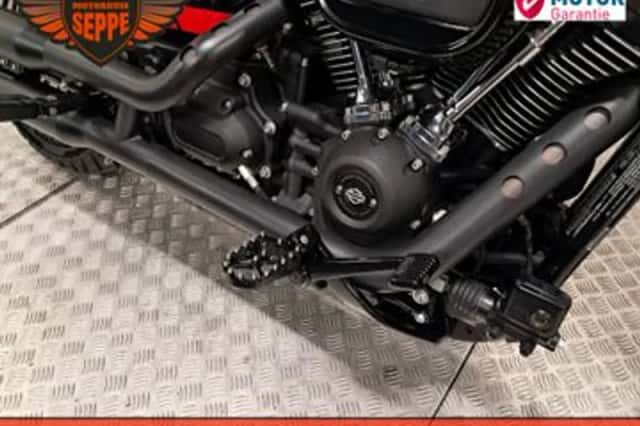 Harley-Davidson Street Bob (2023) thumbnail 6