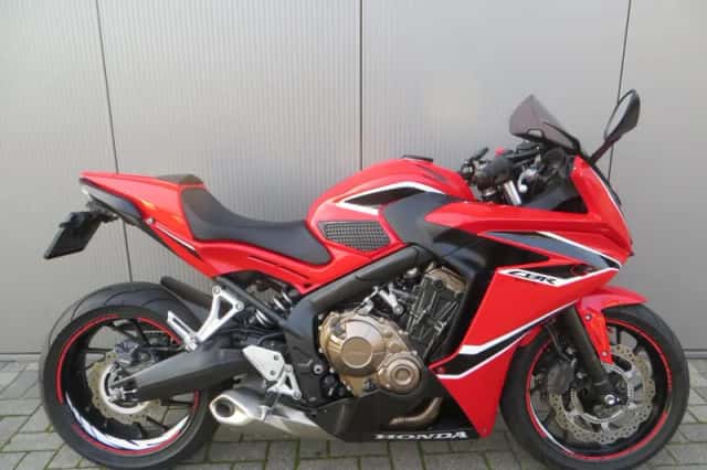 Honda CBR650F (2017) thumbnail 1