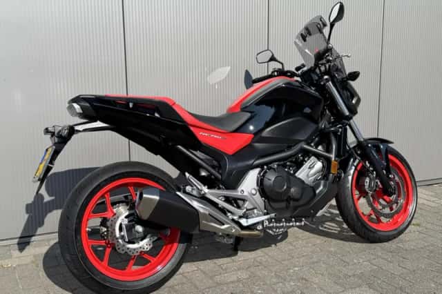 Honda NC 750 S (2016) thumbnail 5
