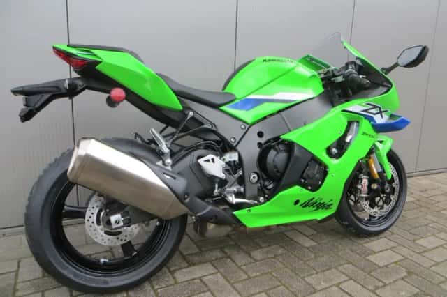 Kawasaki Ninja ZX-10R (2026) thumbnail 2