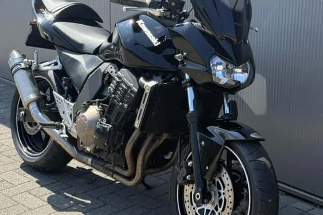 Kawasaki Z750 (2004) thumbnail 2