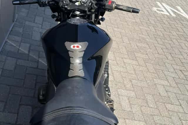 Kawasaki Z750 (2004) thumbnail 6