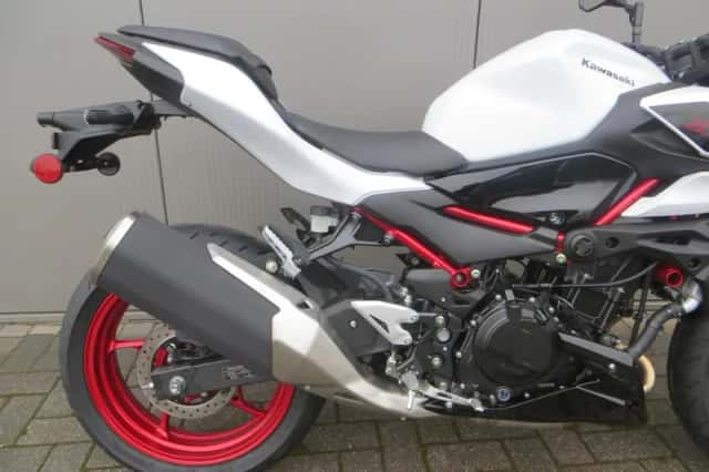 Kawasaki Z 500 SE (2026) thumbnail 6