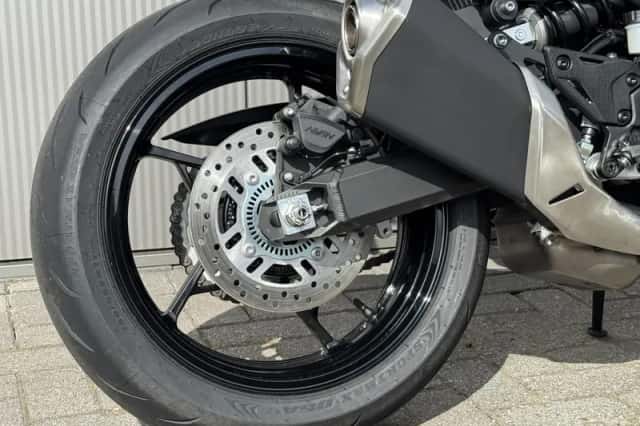 Kawasaki Z900 (2026) thumbnail 4