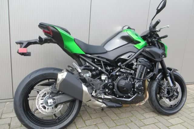 Kawasaki Z900 (2026) thumbnail 2
