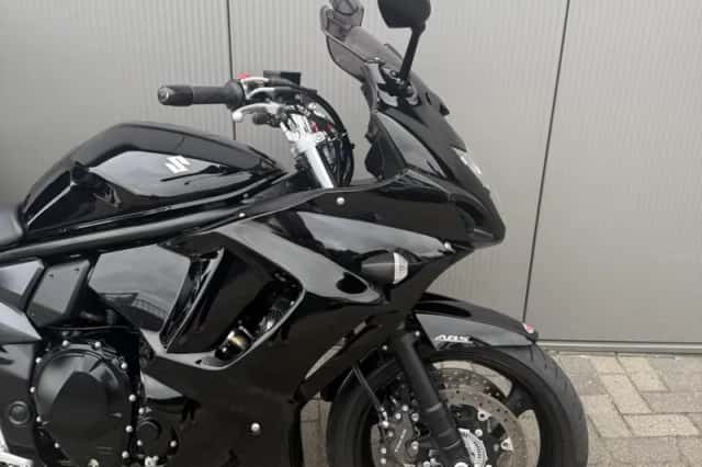 Suzuki GSX 1250 FA (2011) thumbnail 2