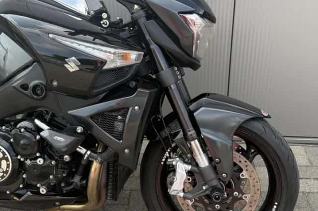 Suzuki GSX 1300 B King (2008) thumbnail 3