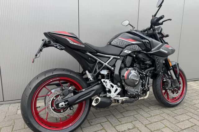 Suzuki GSX-8S (2026) thumbnail 3