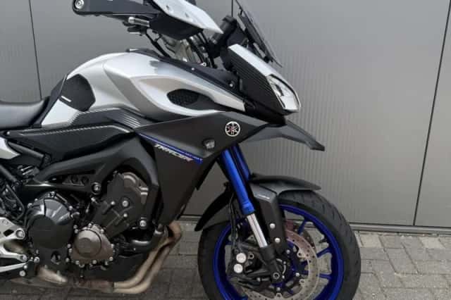 Yamaha Tracer 900 (2016) thumbnail 3