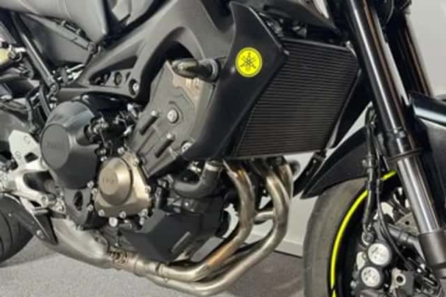Yamaha MT-09 (2017) thumbnail 6