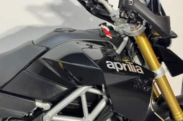 Aprilia Dorsoduro 1200 (2012) thumbnail 2