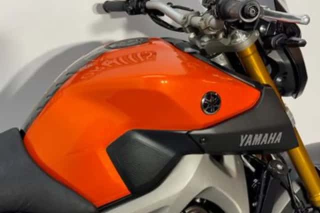 Yamaha MT-09 (2015) thumbnail 4