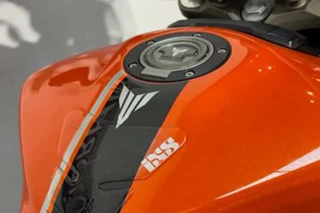 Yamaha MT-09 (2015) thumbnail 6