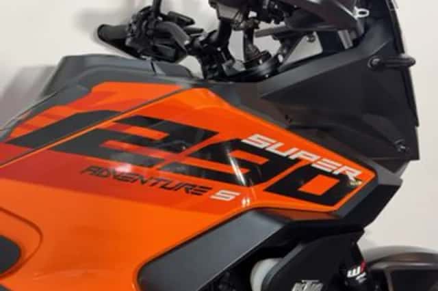 KTM 1290 Super Adventure (2023) thumbnail 4
