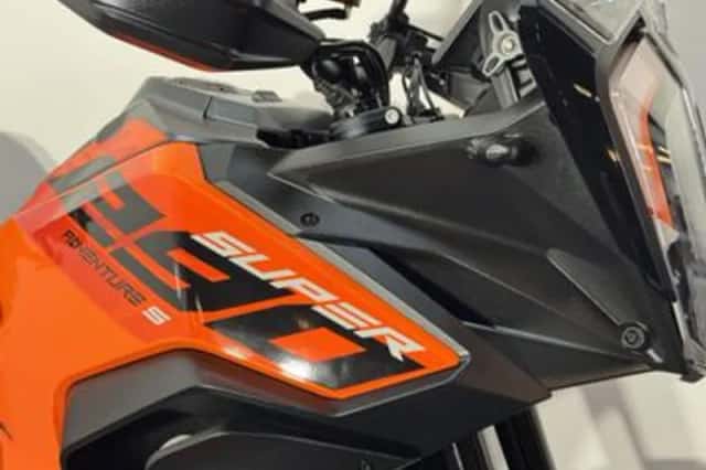 KTM 1290 Super Adventure (2023) thumbnail 5