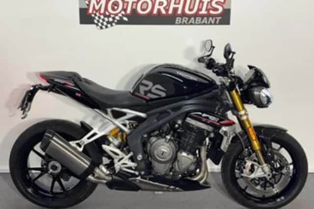 Triumph Speed Triple 1200 RS (2021) thumbnail 1