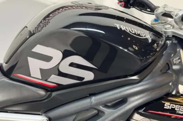 Triumph Speed Triple 1200 RS (2021) thumbnail 4