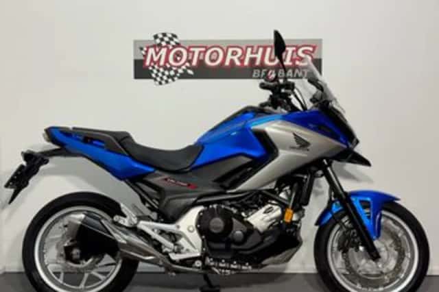 Honda NC750X (2016) thumbnail 1