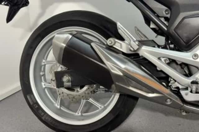 Honda NC750X (2016) thumbnail 3