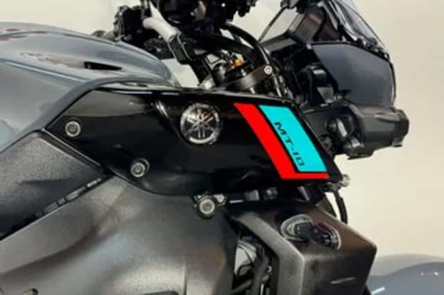Yamaha MT-10 (2022) thumbnail 5