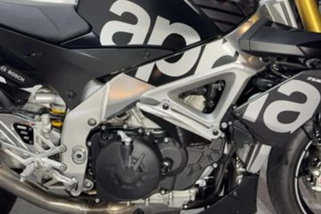 Aprilia Tuono V4 1100 (2020) thumbnail 2