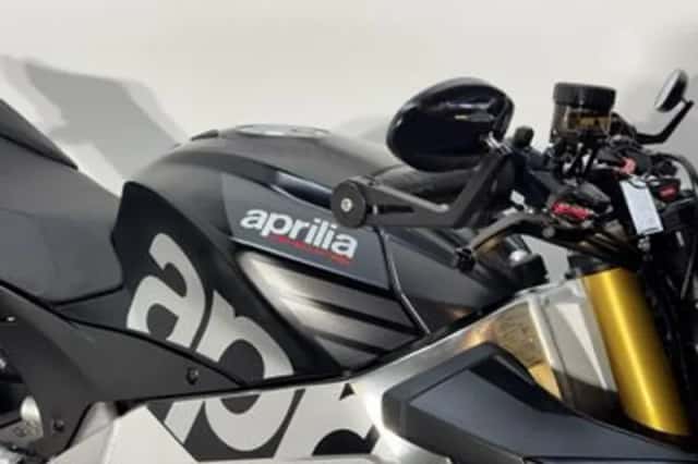 Aprilia Tuono V4 1100 (2020) thumbnail 3