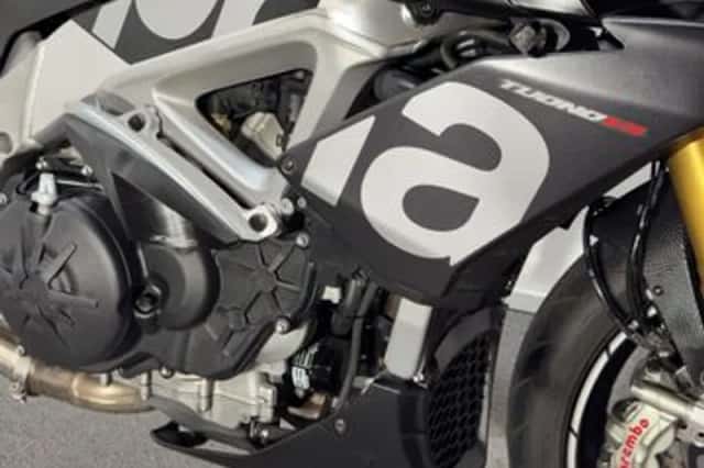 Aprilia Tuono V4 1100 (2020) thumbnail 4