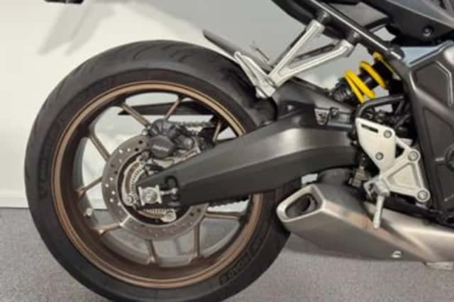Honda CB650R (2020) thumbnail 3