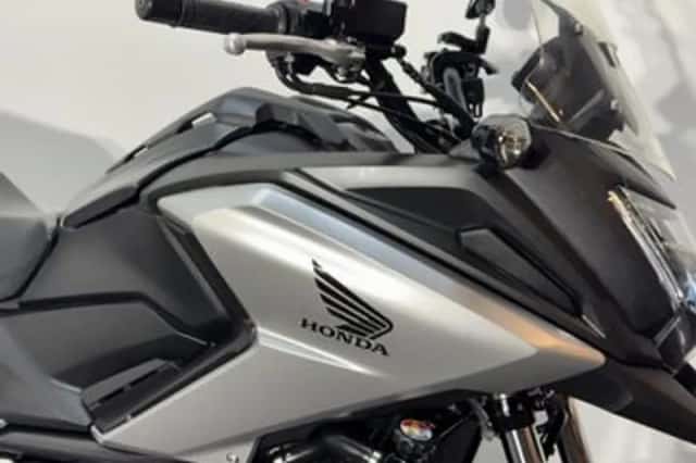 Honda NC750X (2018) thumbnail 3
