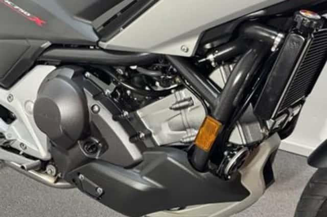 Honda NC750X (2018) thumbnail 4