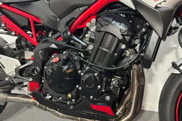 Kawasaki Z900 (2022) thumbnail 2