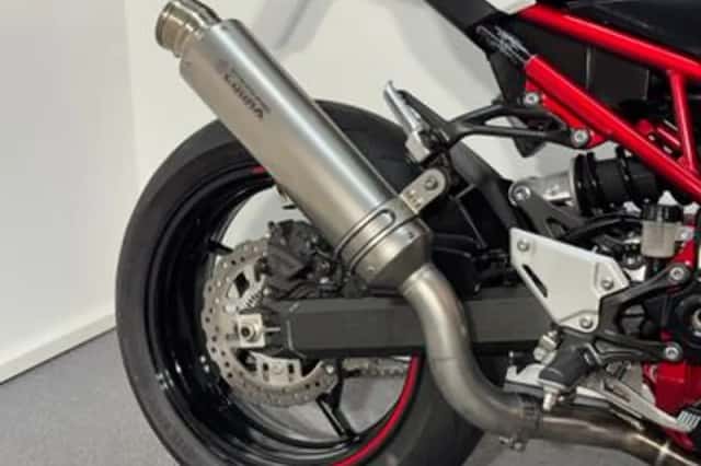 Kawasaki Z900 (2022) thumbnail 3