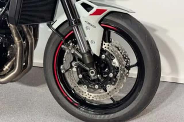 Kawasaki Z900 (2022) thumbnail 5