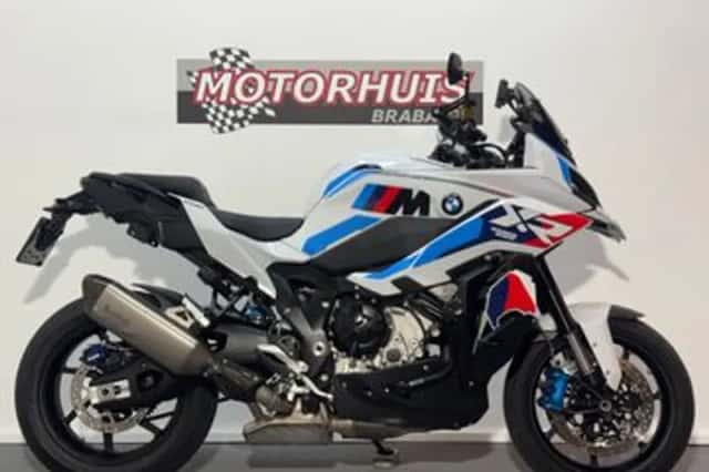 BMW M 1000 XR (2025) thumbnail 1