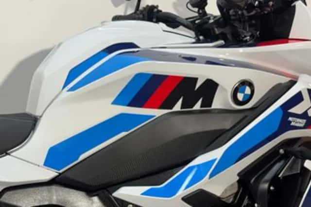 BMW M 1000 XR (2025) thumbnail 4