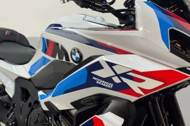 BMW M 1000 XR (2025) thumbnail 5